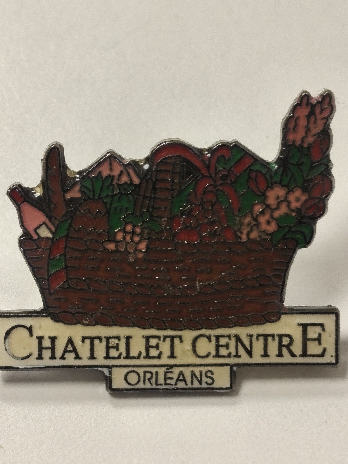 Pin's vintage Châtelet Orléans ancien badge rétro collection Centre France
