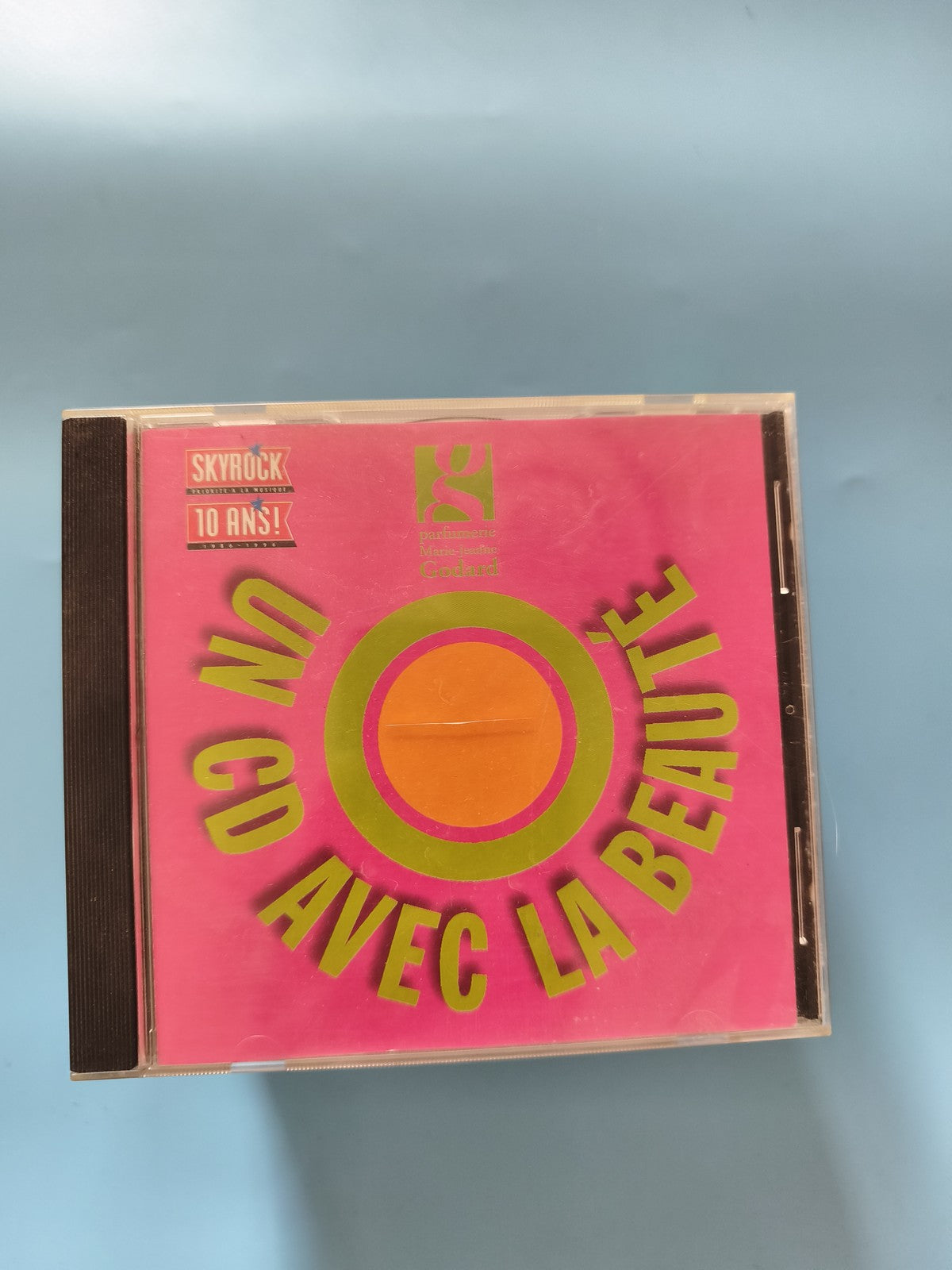 CD audio musique - Un disque sur le thème de la beauté, occasion, format standar