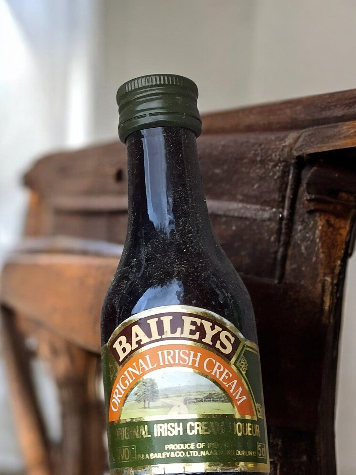Mini-bouteille Baileys Original Irish Cream vintage, mignonette rétro bar déco