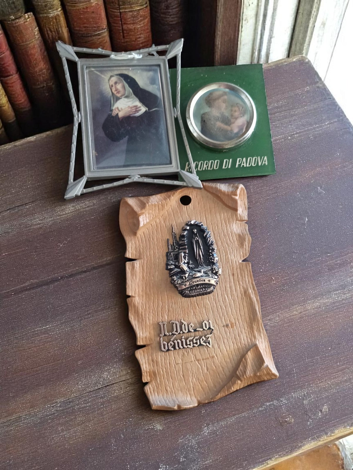 Plaques religieuses anciennes Lourdes Padoue + image sainte, lot déco vintage