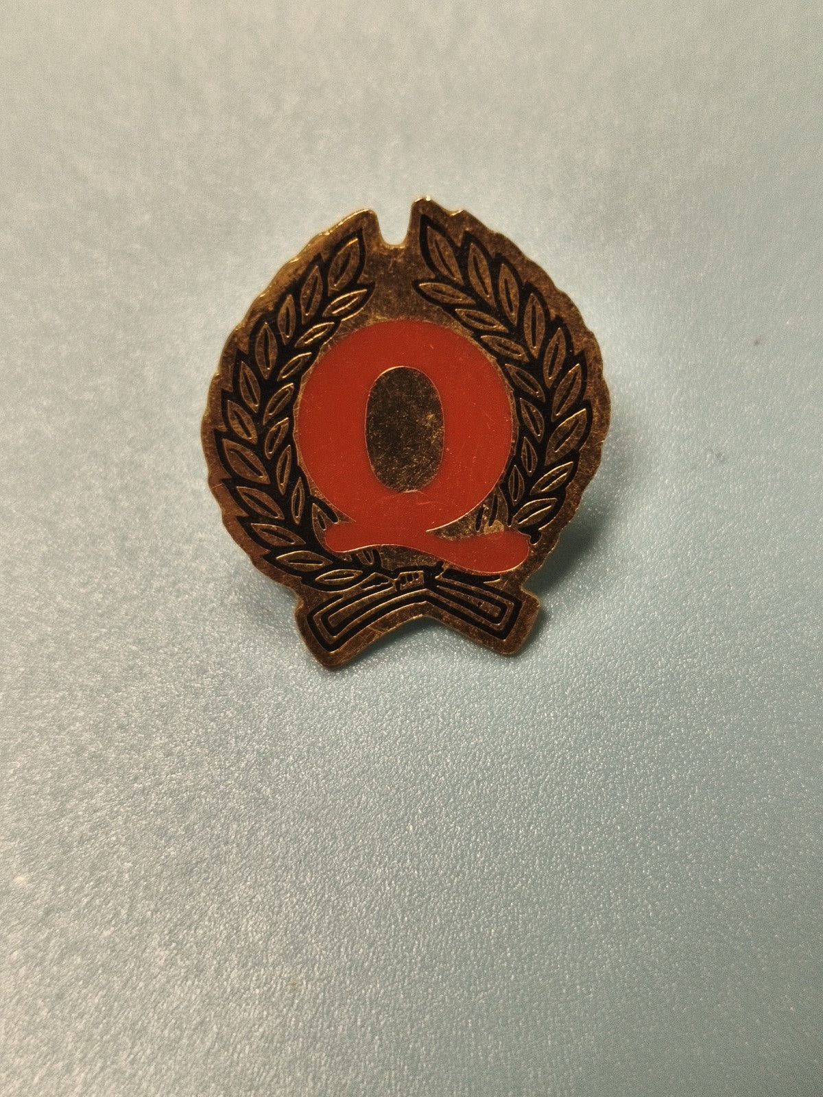 Vintage pin's Quick ancien insigne laurier rouge collection fast-food rare