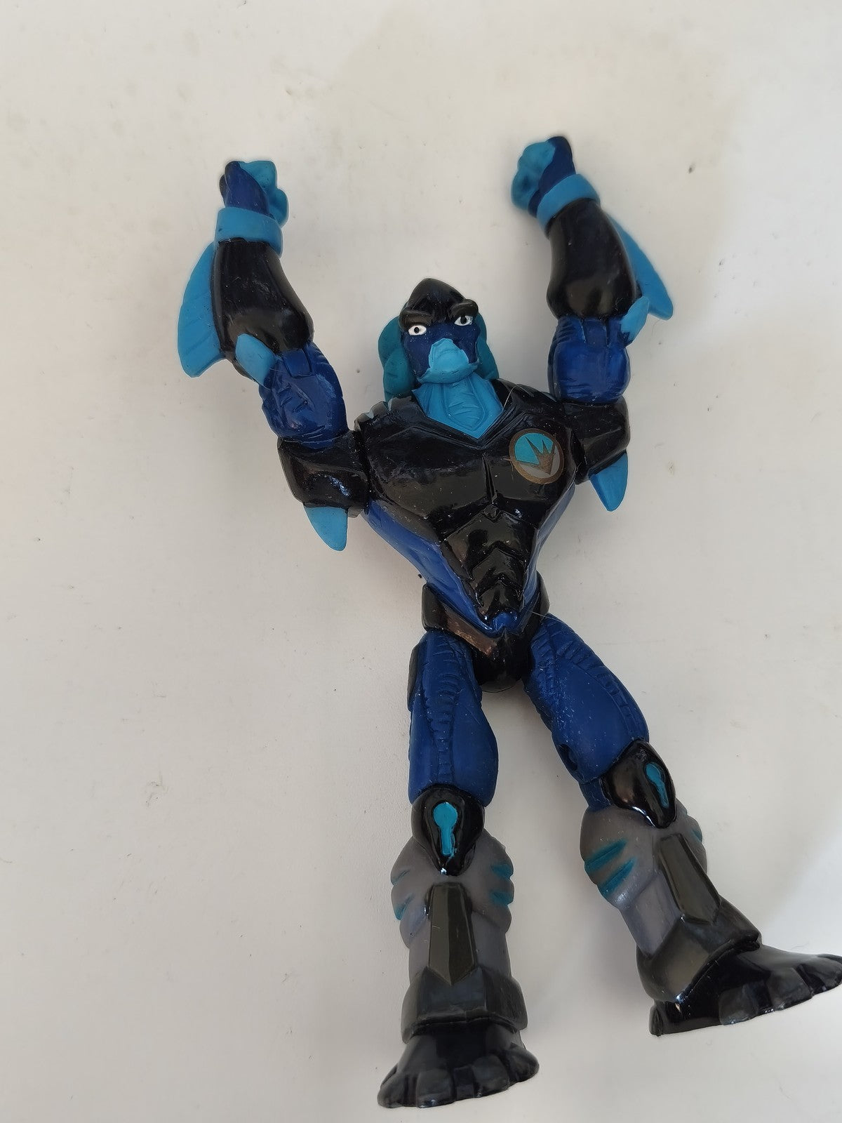 Figurine Gormiti Seigneur des Océans personnage articulé univers Monstres Jouet