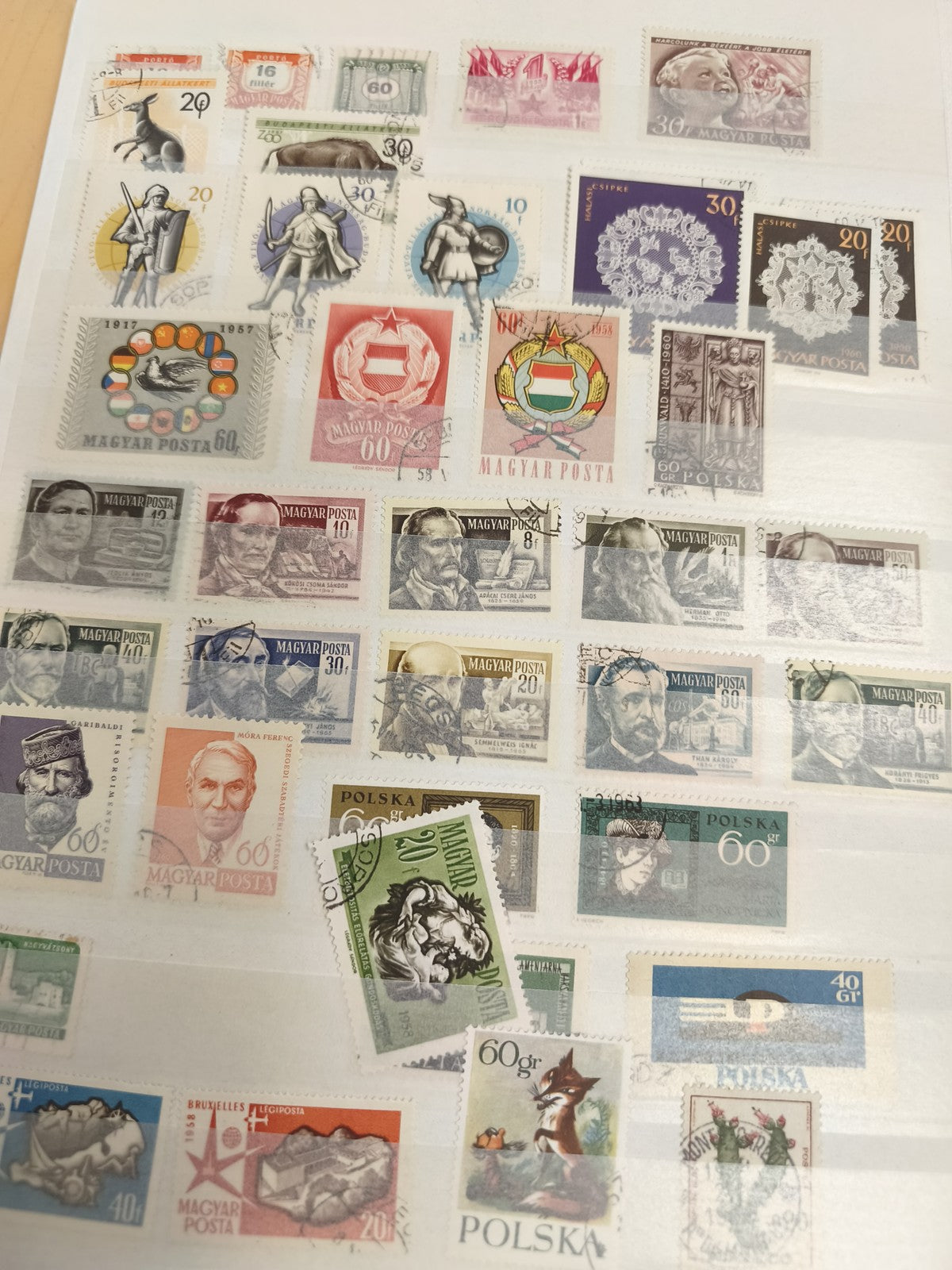 Lot timbres poste Hongrie Pologne oblitéres thématiques Magyar Posta Polska